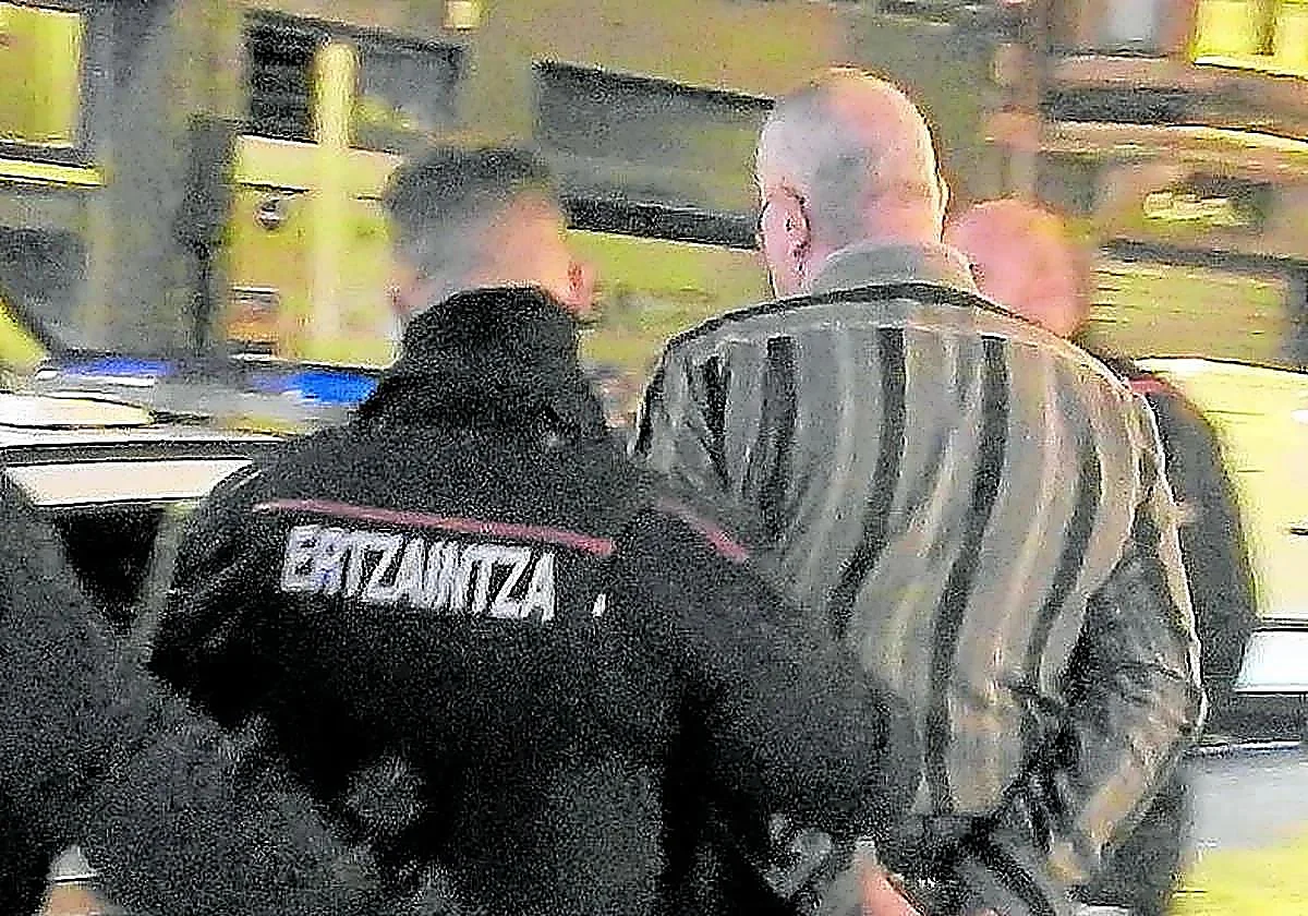 Piden prisión permanente para un hombre por asesinar y maltratar a su madre en Baracaldo