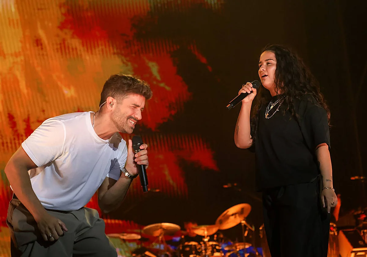 Salma, la artista malagueña que se cuela en el gran concierto de Pablo Alborán en Fuengirola
