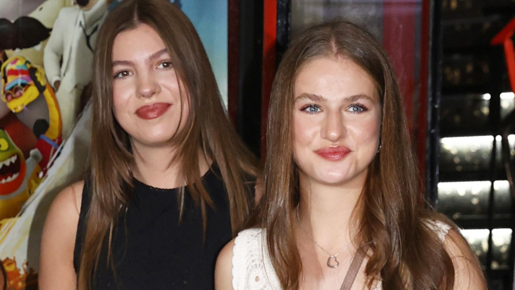 Leonor y Sofía dan la sorpresa en el concierto de Bad Bunny después de ir a la misa del Papa: el vídeo y los detalles