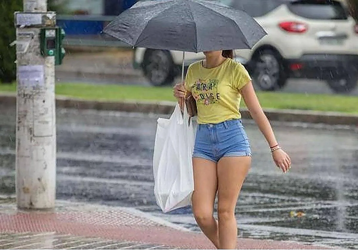 Una posible dana amenaza con dejar precipitaciones tormentosas esta semana en Andalucía