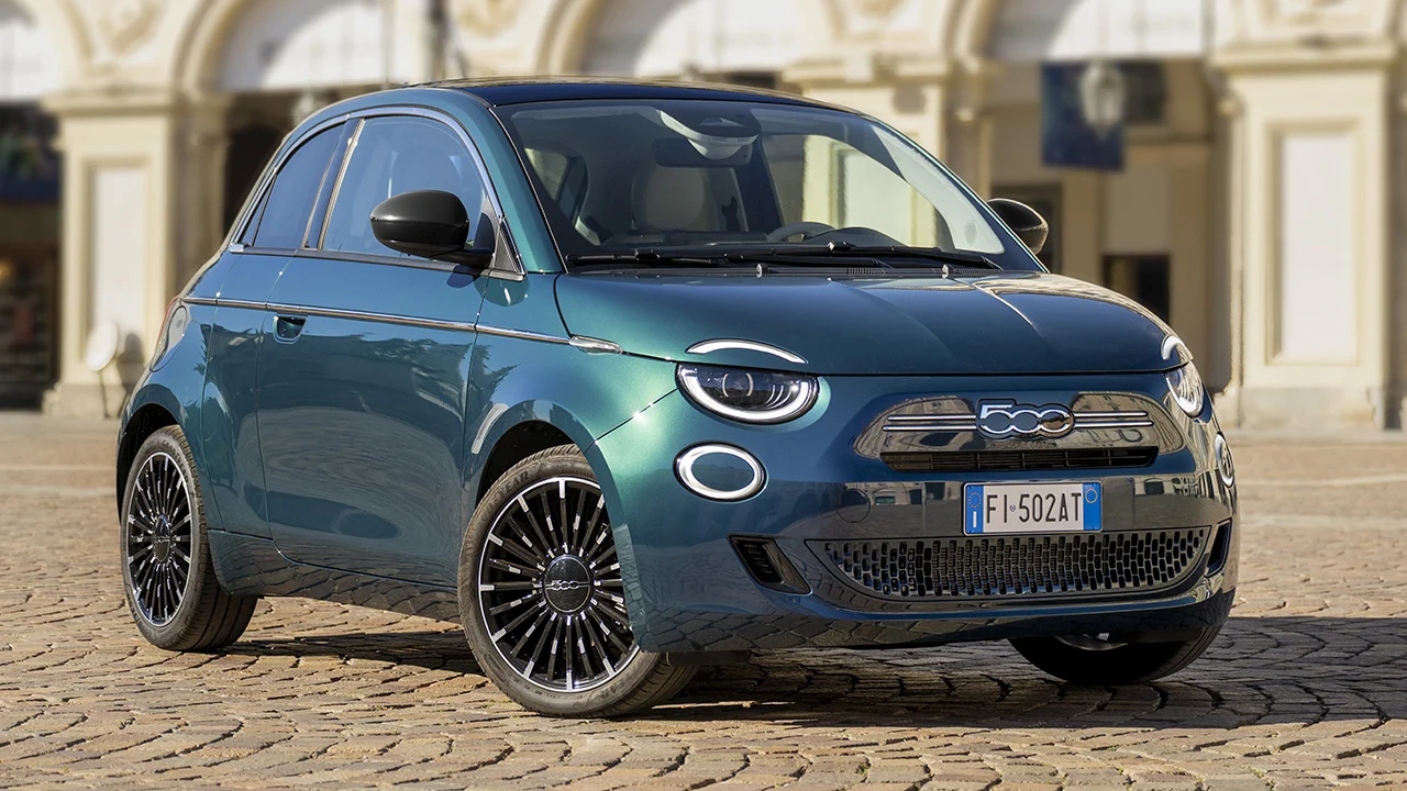 El esperado FIAT 500 3+1 con etiqueta ECO ya tiene precios, la gama Hybrid se amplía con la carrocería más práctica