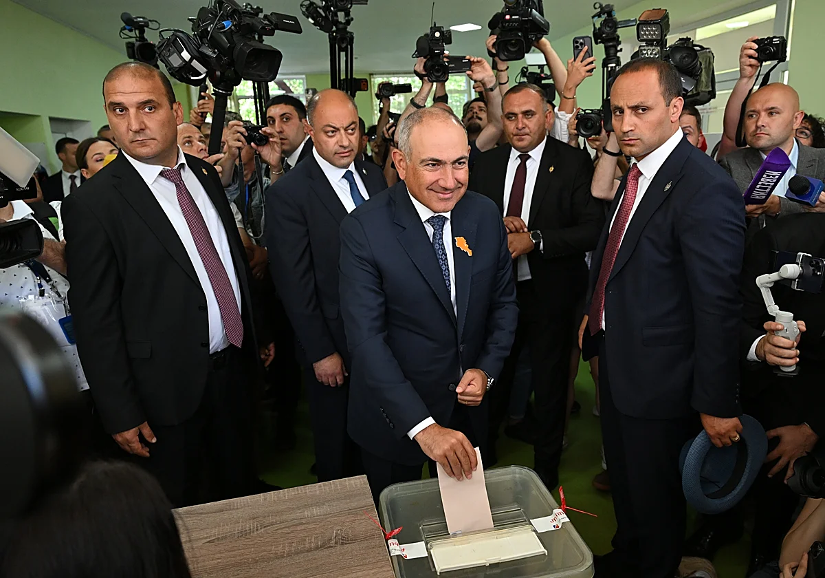 Armenia vota por un acercamiento a Europa y Rusia critica las injerencias de la UE