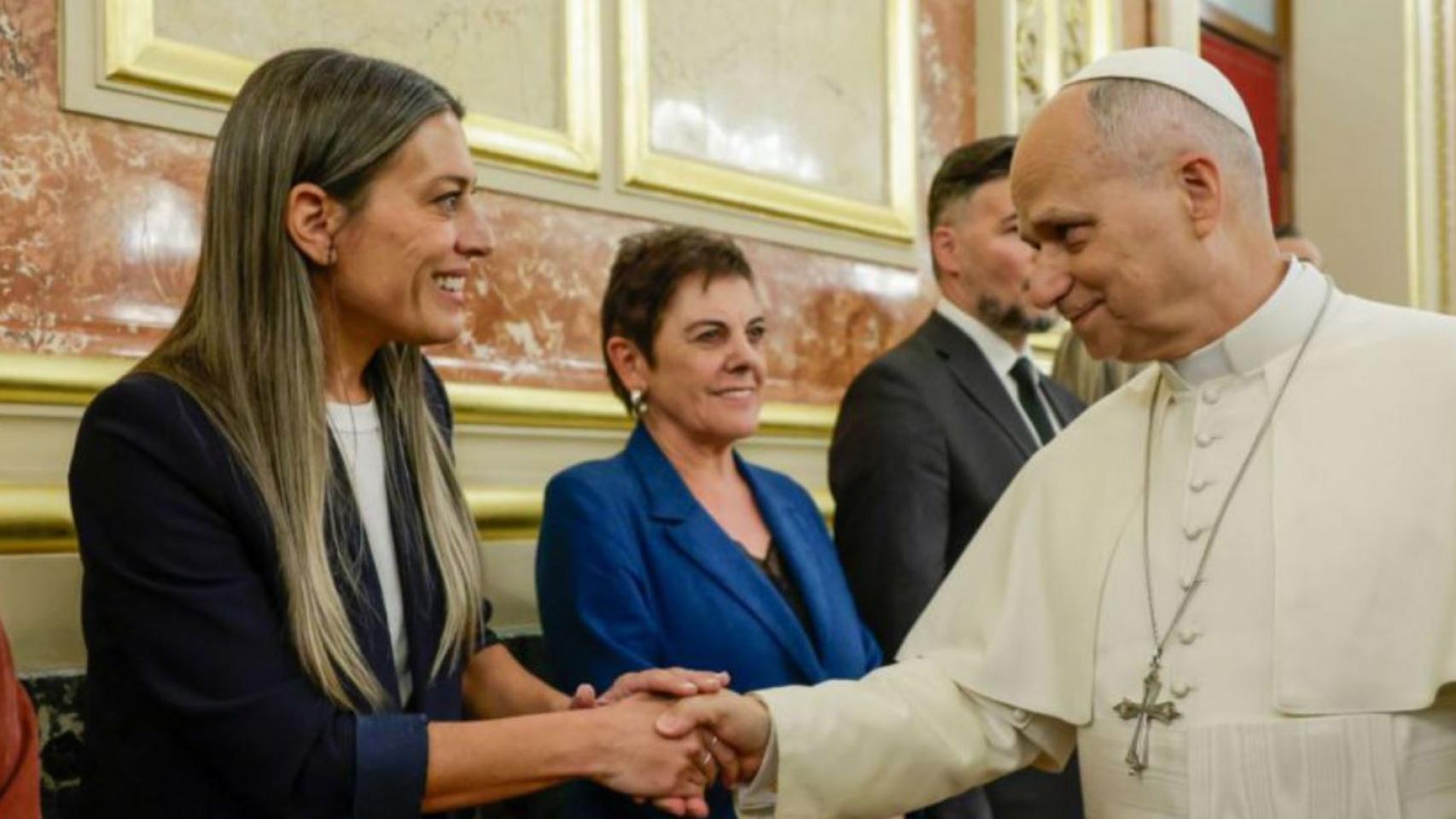 Junts prepara en el Congreso la politización de la visita del Papa a Cataluña: le pide en italiano e inglés que use la "lengua propia"