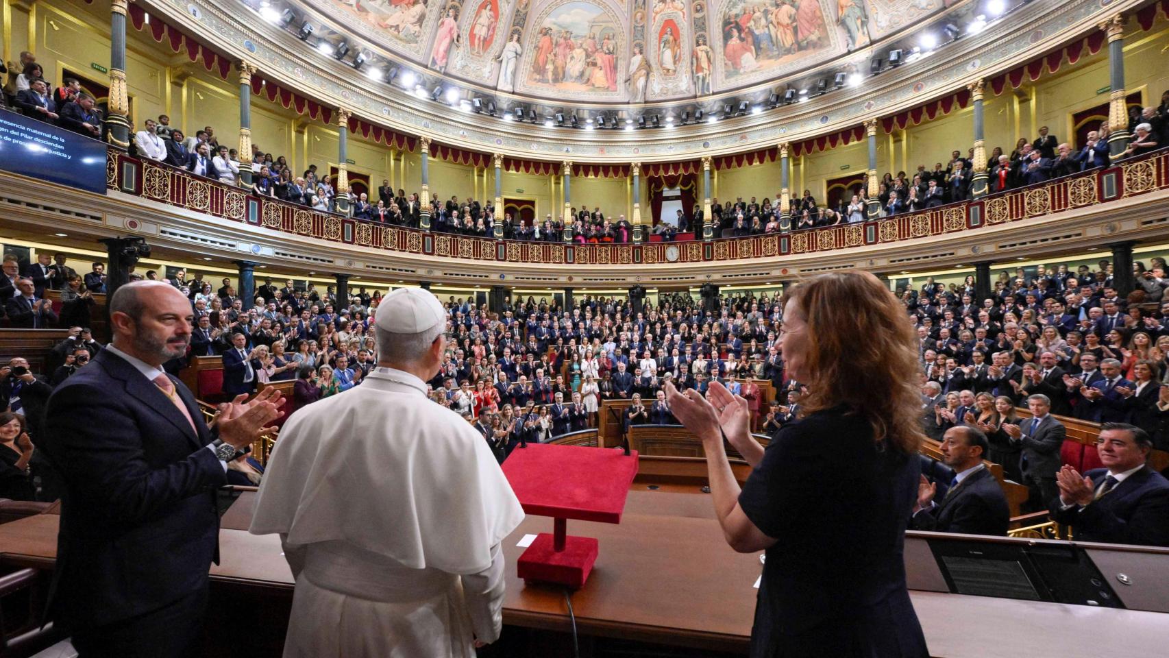 León XIV elige el Congreso de los Diputados para defender el secreto de confesión tras el intento de Francia de derogarlo