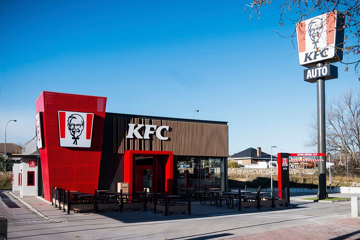 KFC planea invertir 100 millones de euros y abrir 100 restaurantes en España hasta 2029