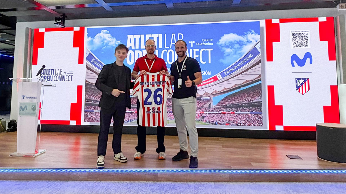 Telefónica y Atlético de Madrid impulsan con la señalización inteligente de Navilens la accesibilidad del estadio Riyadh Air Metropolitano