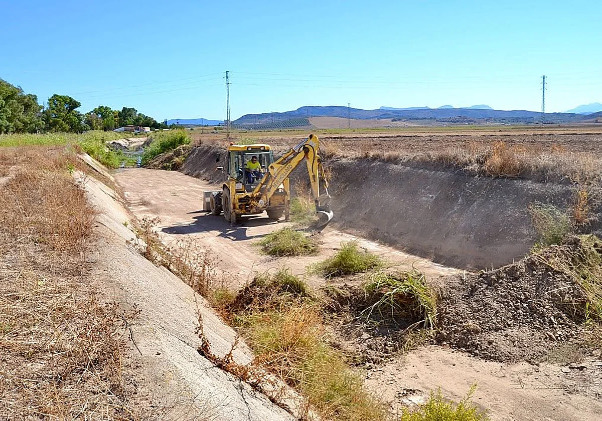 Campillos levanta un escudo hidráulico de 12 millones contra las riadas