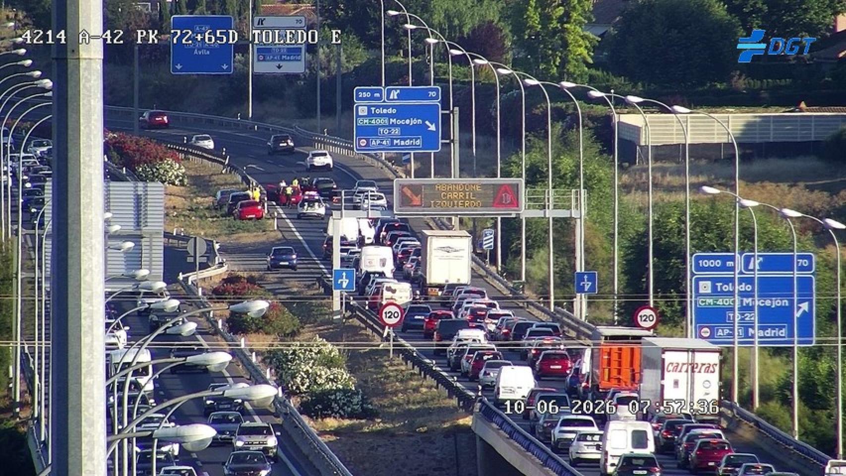 Un accidente en el puente de la A-42 en Toledo provoca un embotellamiento de 3 kilómetros en la entrada a la ciudad