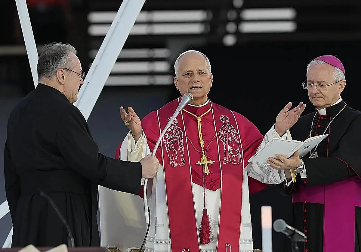 Pope Leo XIV speaks out against femicides in front of 40,000 people in Barcelona