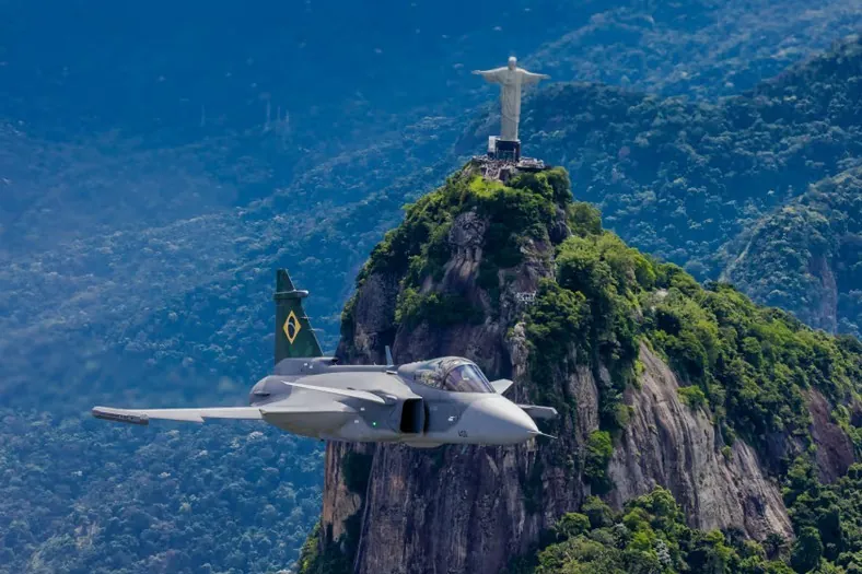 Indra y Airbus miran a Saab para salvar el futuro caza europeo
