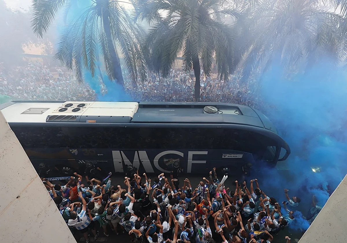 El recibimiento más multitudinario al Málaga: ha llegado la hora de la verdad