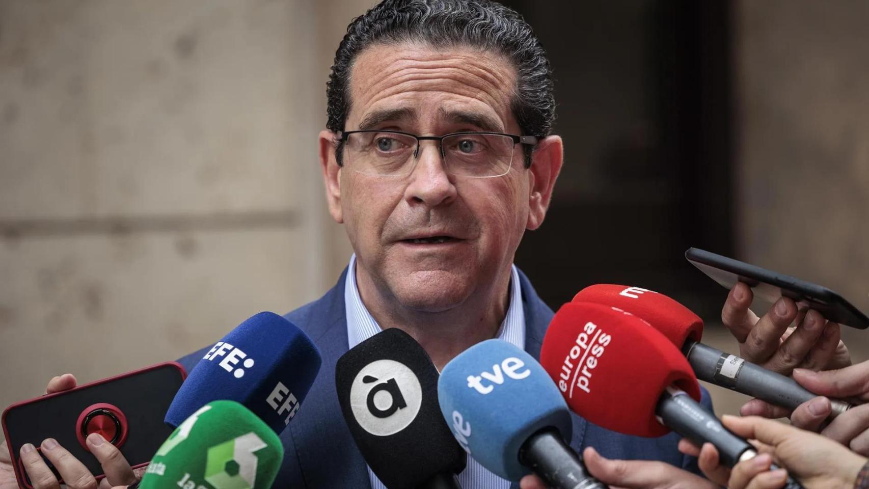 El director general Jorge Bellver, muy grave al sufrir un ictus tras dimitir por su imputación en el 'caso Azud'