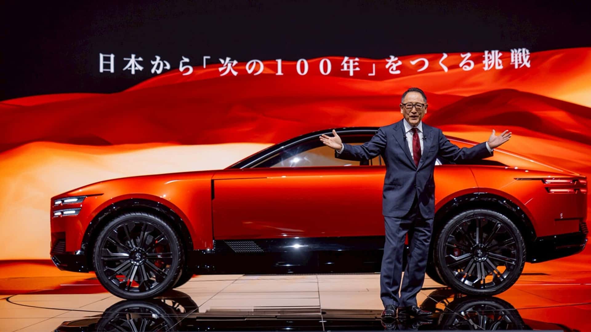 Akio Toyoda revela su mayor temor: «Todo el mundo se está pasando a los vehículos eléctricos»