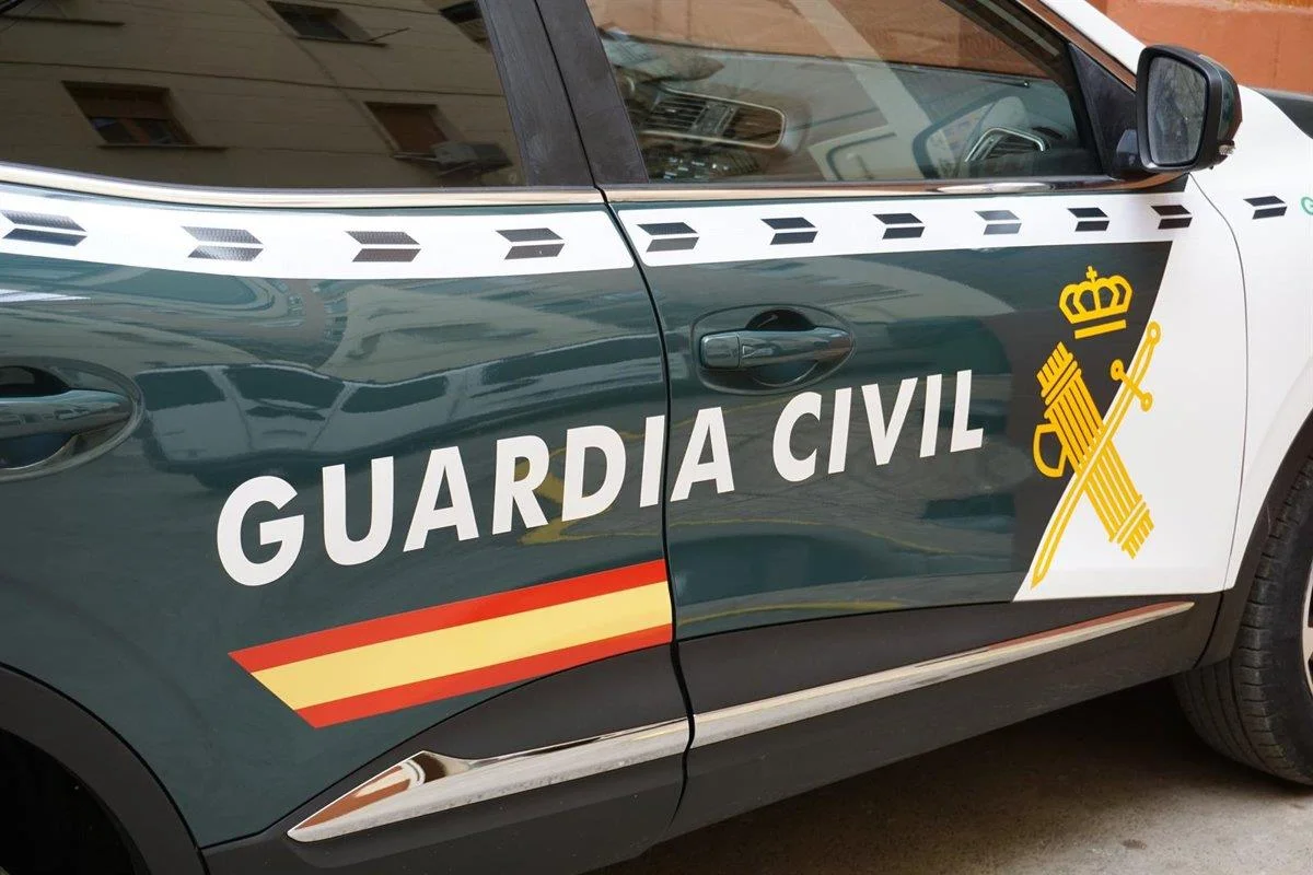 Unos narcos disparan contra guardias civiles al intentar descargar hachís en la ría de Punta Umbría