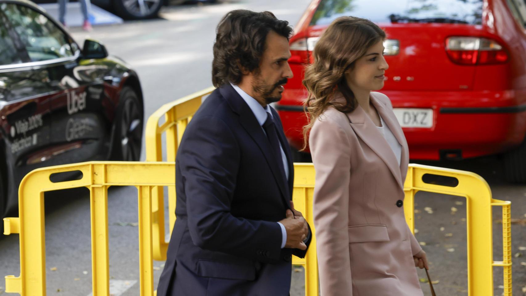 Un juez autoriza a la UCO investigar las cuentas de Alberto González Amador, pareja de Ayuso, desde 2014