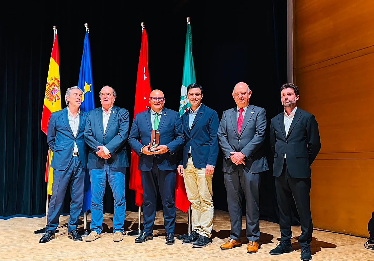 Premian a Vélez-Málaga por ahorrar agua con riego inteligente en parques y jardines