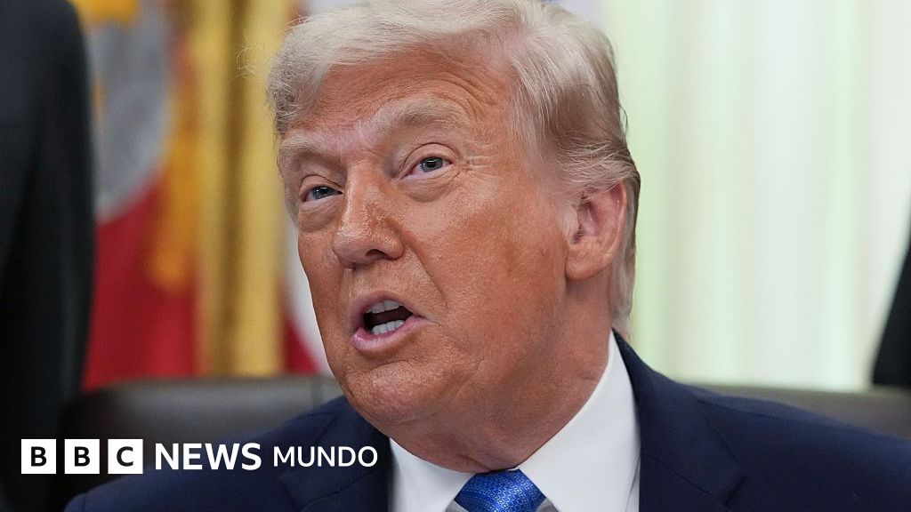 Trump dice que EE.UU. golpeará "muy duro" a Irán esta noche y asumirá el control total de su petróleo "como en Venezuela"