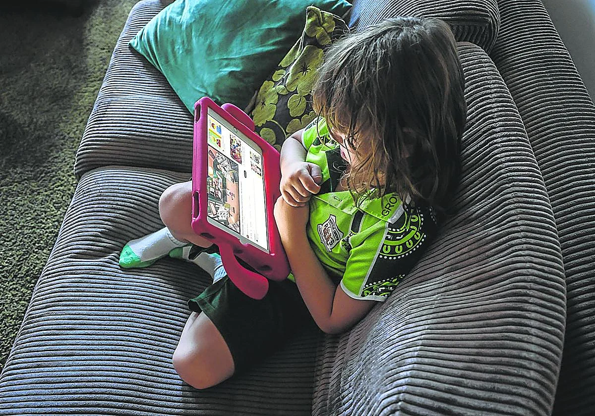 ¿Prohibirá España a los menores de 16 años el acceso a las redes sociales?