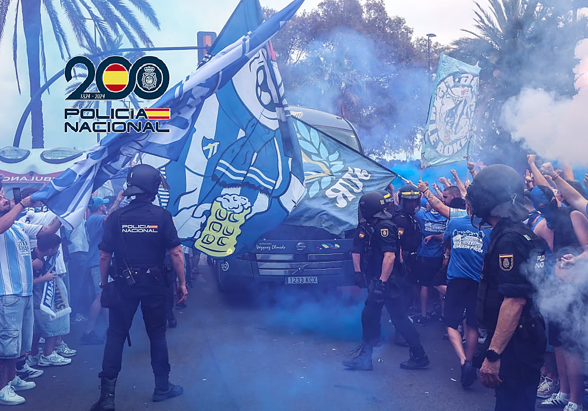 Sorprenden a 13 personas revendiendo entradas para el Málaga al triple de su precio original