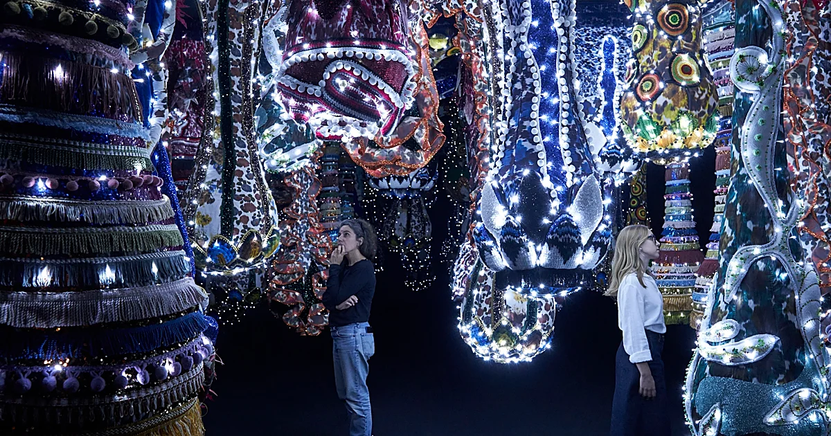 Con Joana Vasconcelos, entre pucheros, en el Museo Picasso-Málaga