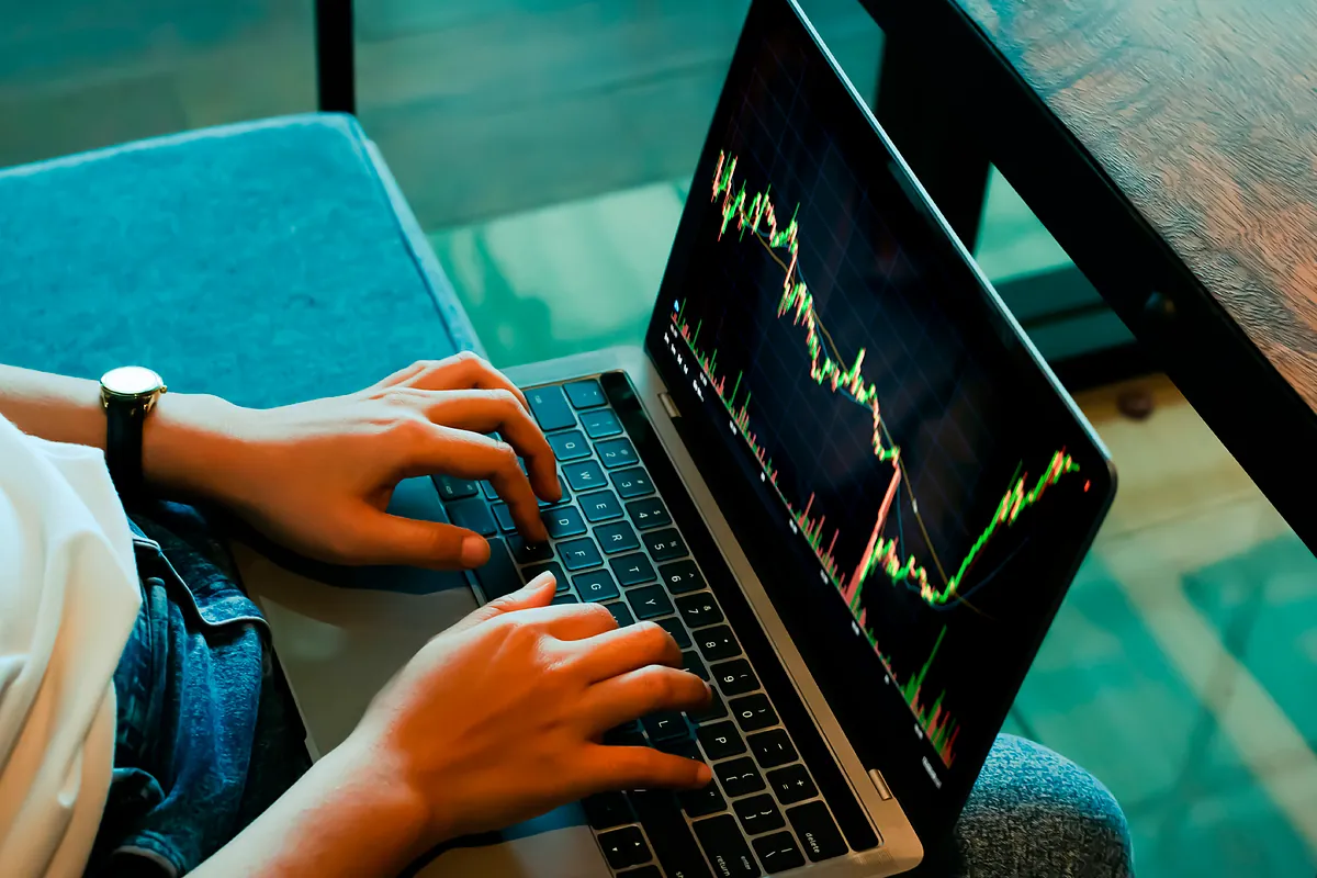 La capitalización de la Bolsa aumenta en 23.400 millones en noviembre