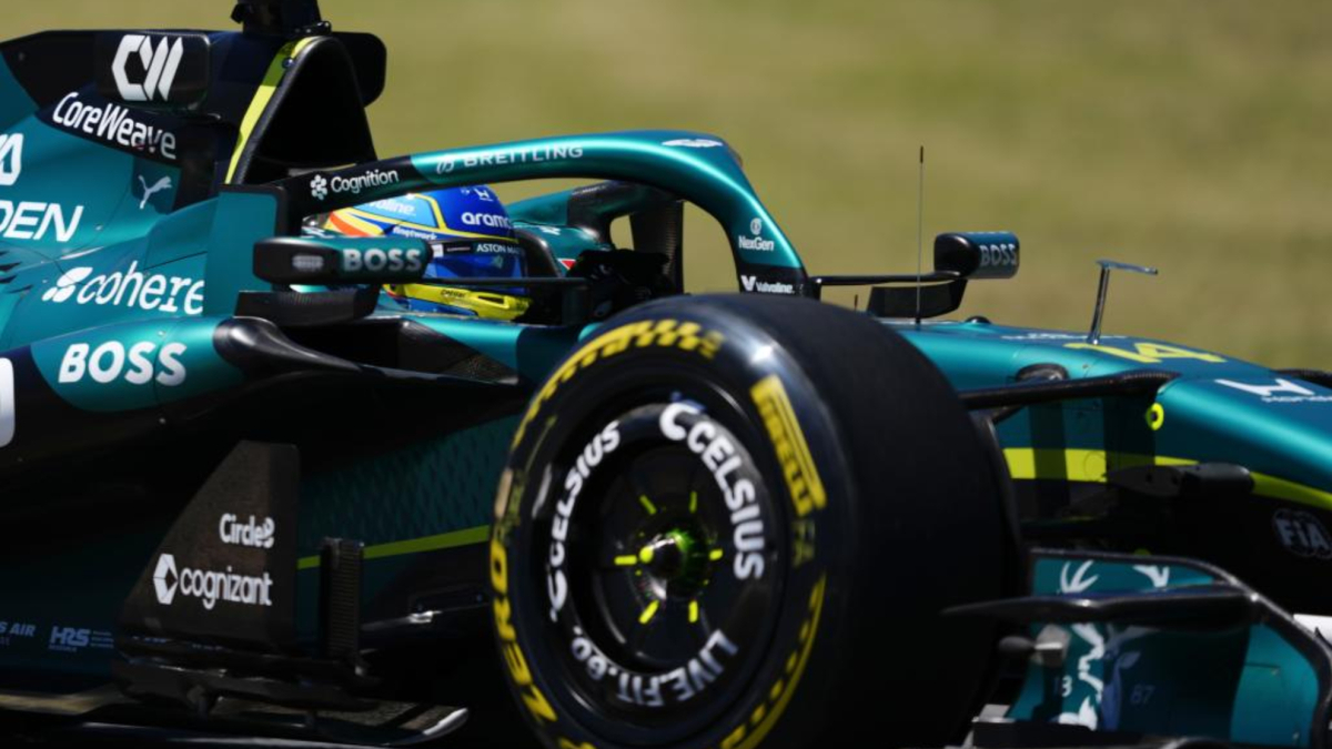 Alonso se atasca en la fiesta de Norris y los Mercedes