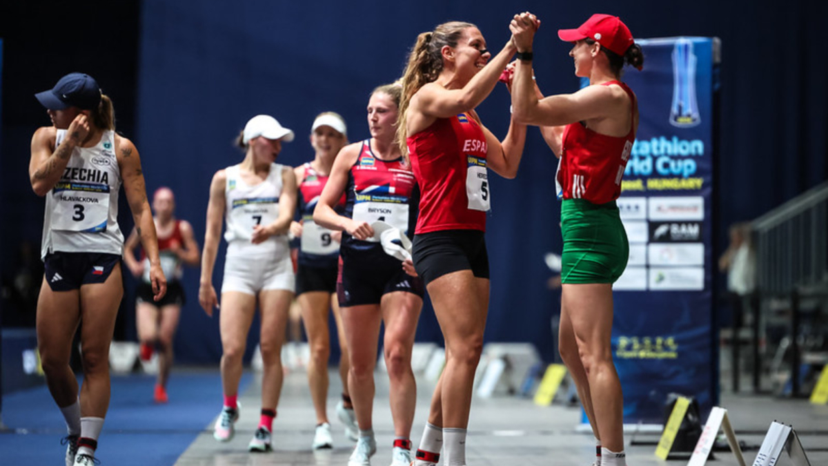 Laura Heredia hace historia con un bronce en la Copa del Mundo de Budapest