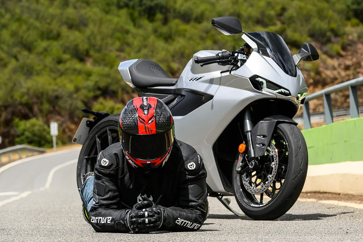Probamos la Manx R, el regreso que Norton se debía a sí misma