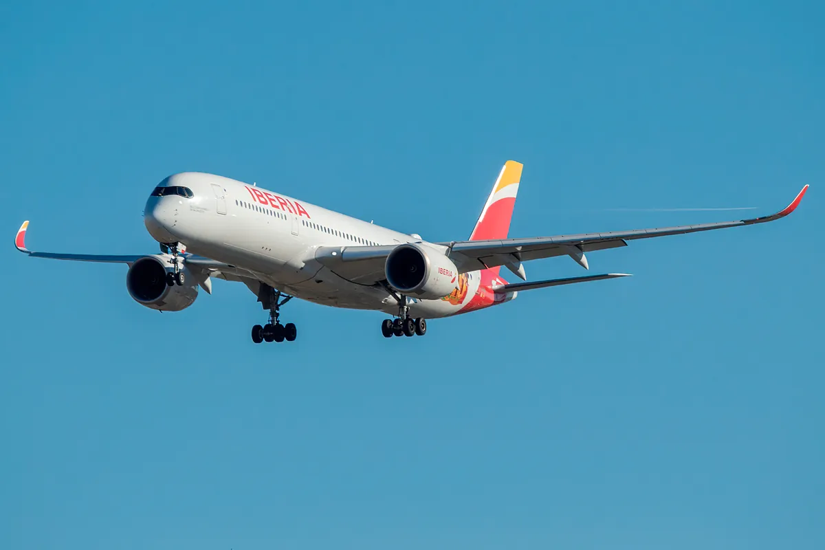 Iberia inaugura una nueva ruta con Toronto desde este sábado