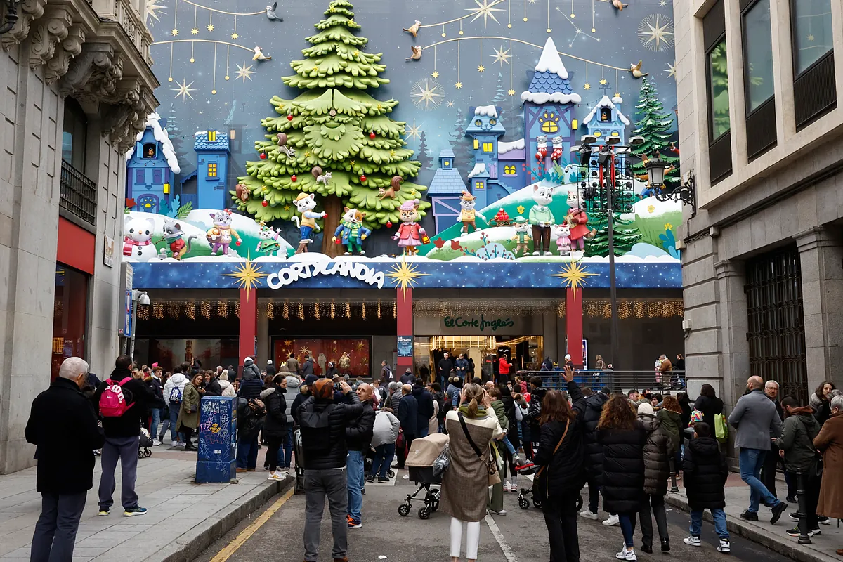 El 61% de los españoles destinará en torno a 300 euros a sus compras navideñas