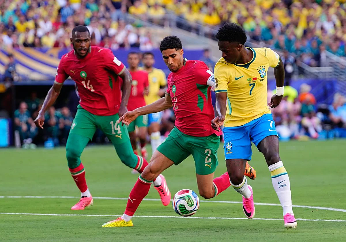 Vinicius amansa a los leones