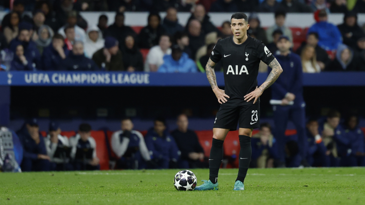 El Tottenham confirma la renovación de Pedro Porro