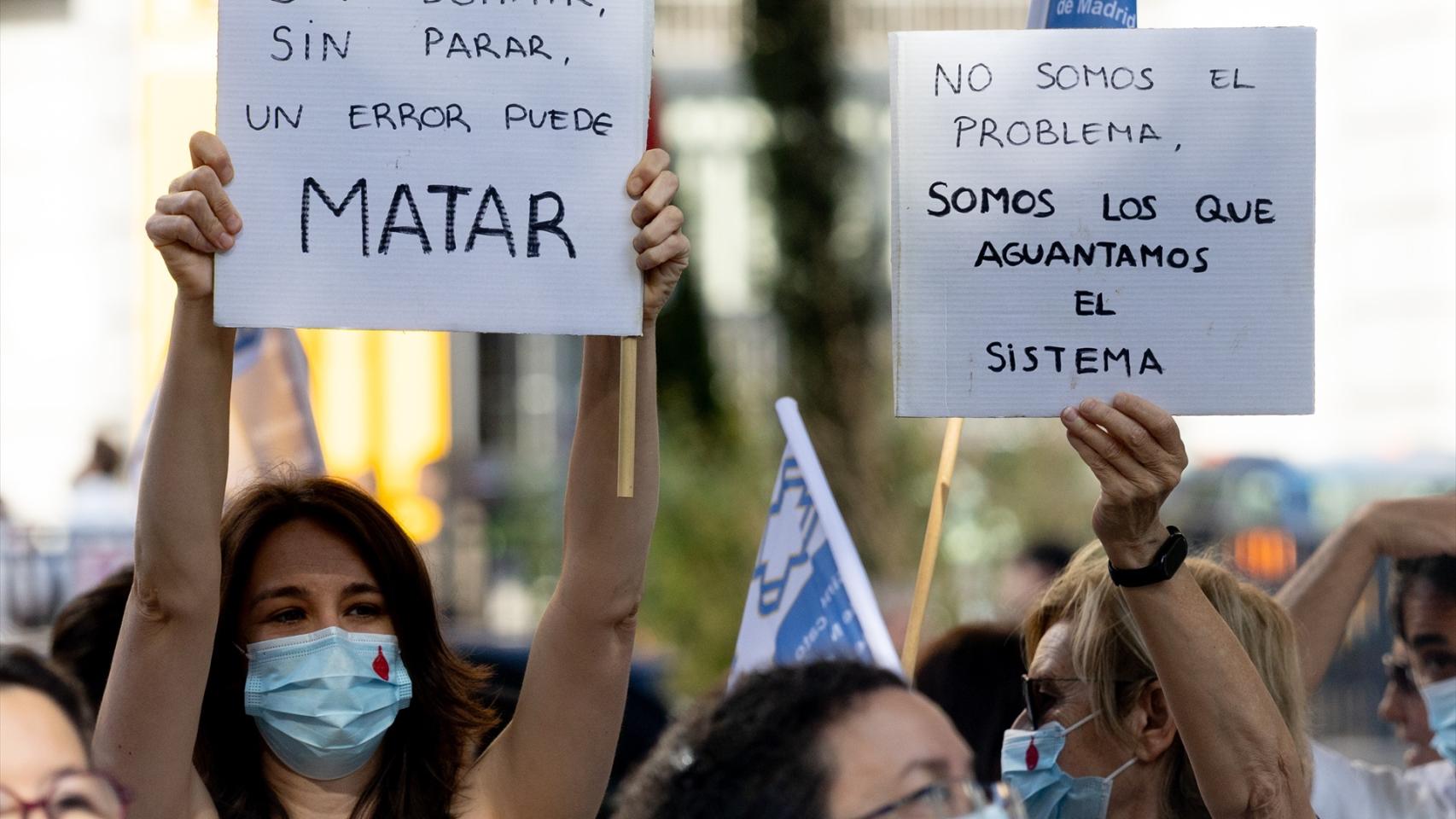 Los médicos afrontan su quinta semana de huelga en 2026 con el respaldo de las CCAA y de más profesionales sanitarios