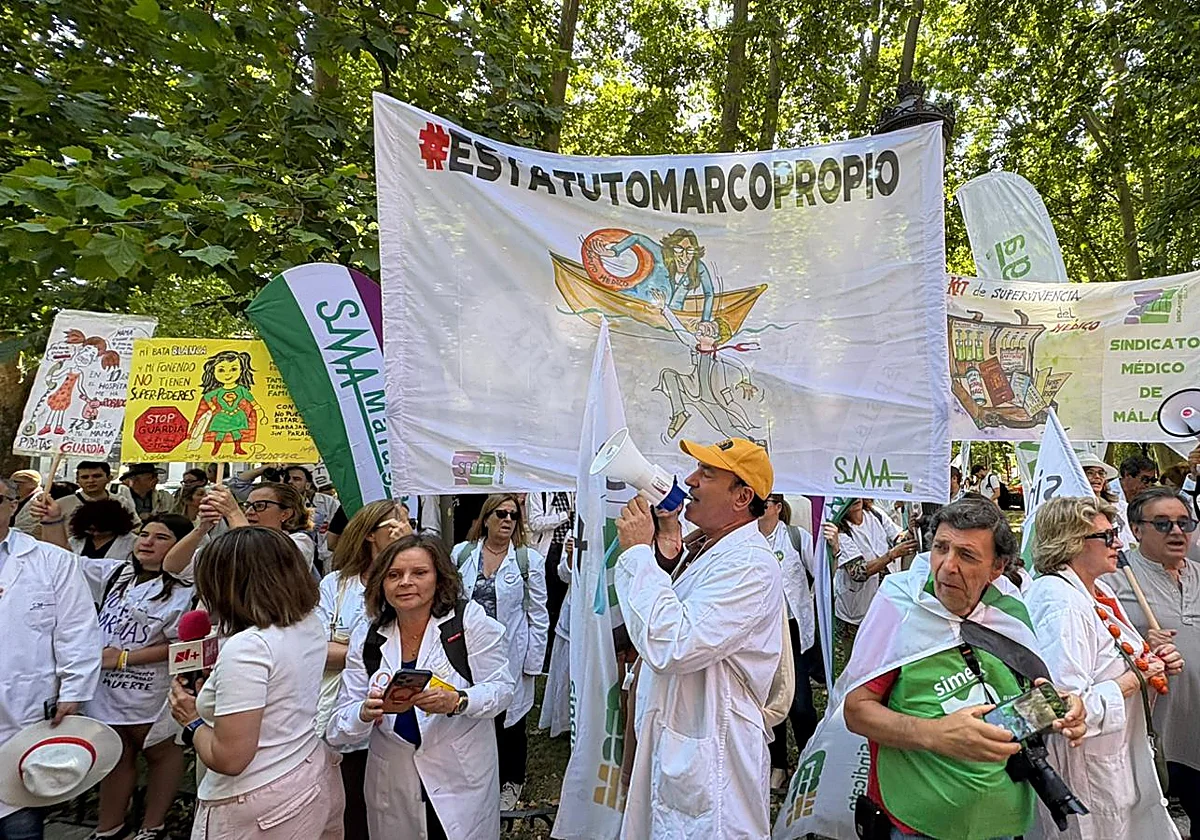 Más de 5.700 médicos malagueños, llamados a la huelga contra el Estatuto Marco toda esta semana