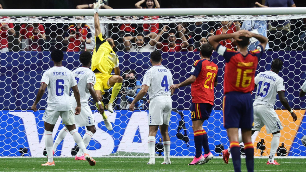 España firma el primer 0-0 del Mundial