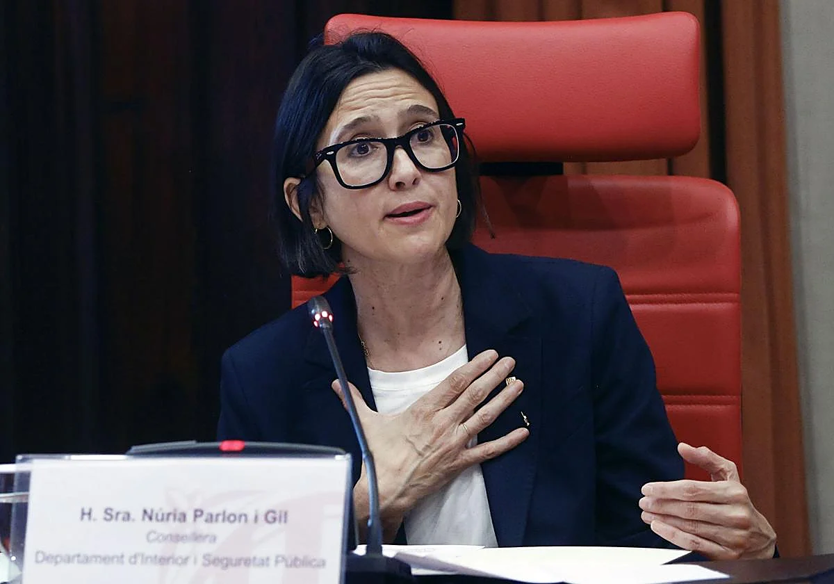 Los Mossos congelan el plan para incorporar a policías en los institutos