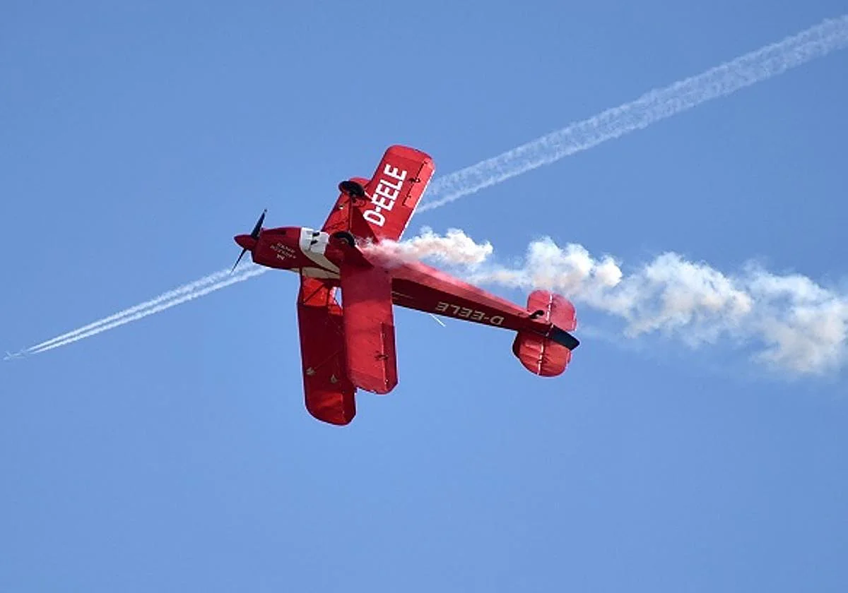 Pilot of a crop-spraying light aircraft injured after crashing into a high-voltage pylon in Seville