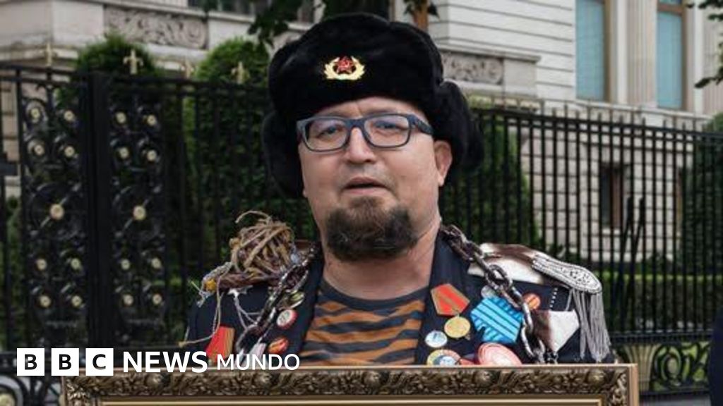 El artista ruso crítico de Putin que fue asesinado a tiros en Polonia