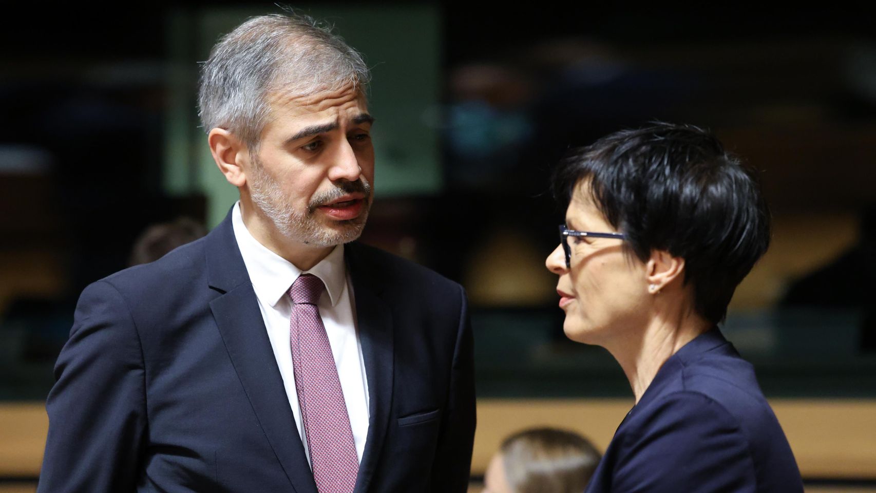Los 27 aprueban usar fondos europeos para los centros de deportación fuera de la UE pese al rechazo de Sánchez