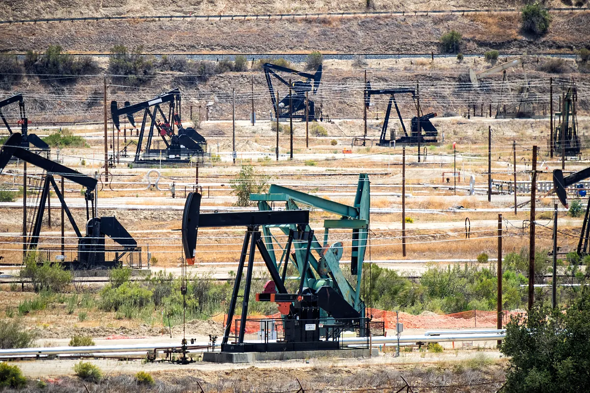 El "efecto kétchup" que desinfla el precio del petróleo