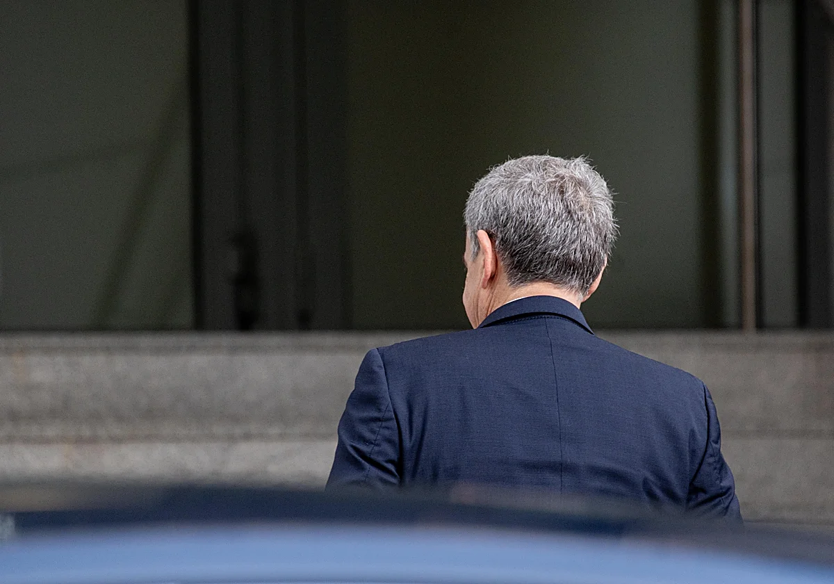 Anticorrupción pide al juez retirar el pasaporte a Zapatero por riesgo de fuga y el PP, la prisión