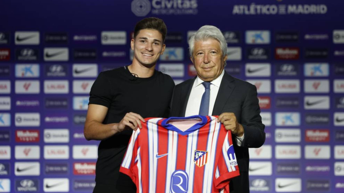 El cabreo de Cerezo con el asunto Julián... que hasta le cambia el apellido cuatro veces