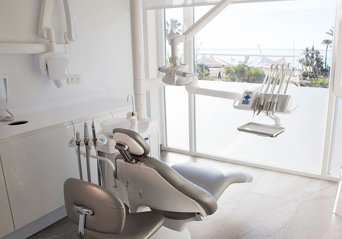 Clínica Dental Estepona enhances its international dental care model on the Costa del Sol